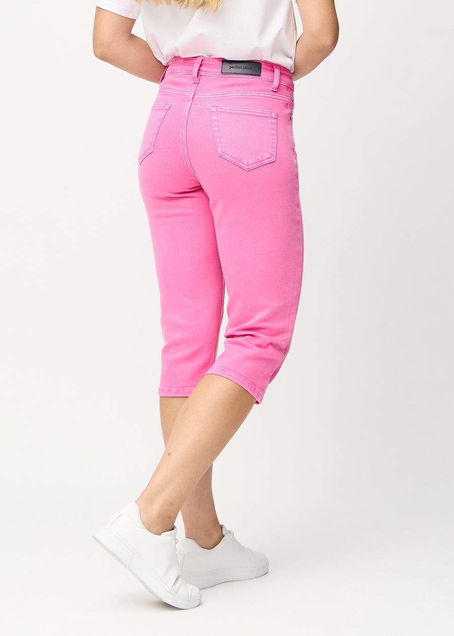Ljusrosa regular capris sedda bakifrån, så att man kan se hela produkten.